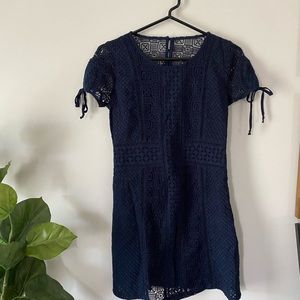 Abercrombie lace navy mini dress size xs